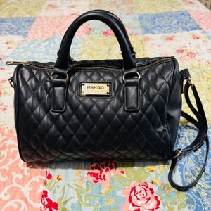 Mango Quilted Black Faux Leather Satchel Handbag Gold Hardware Crossbody‎ Strap